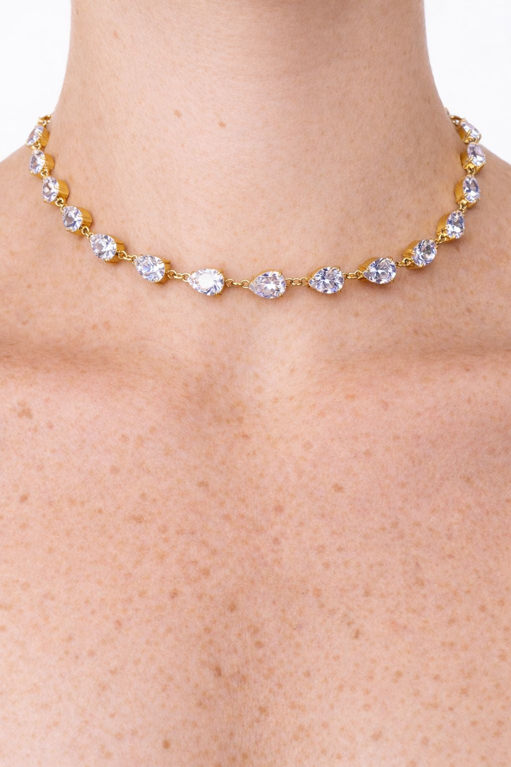 Girocollo goccia in acciaio