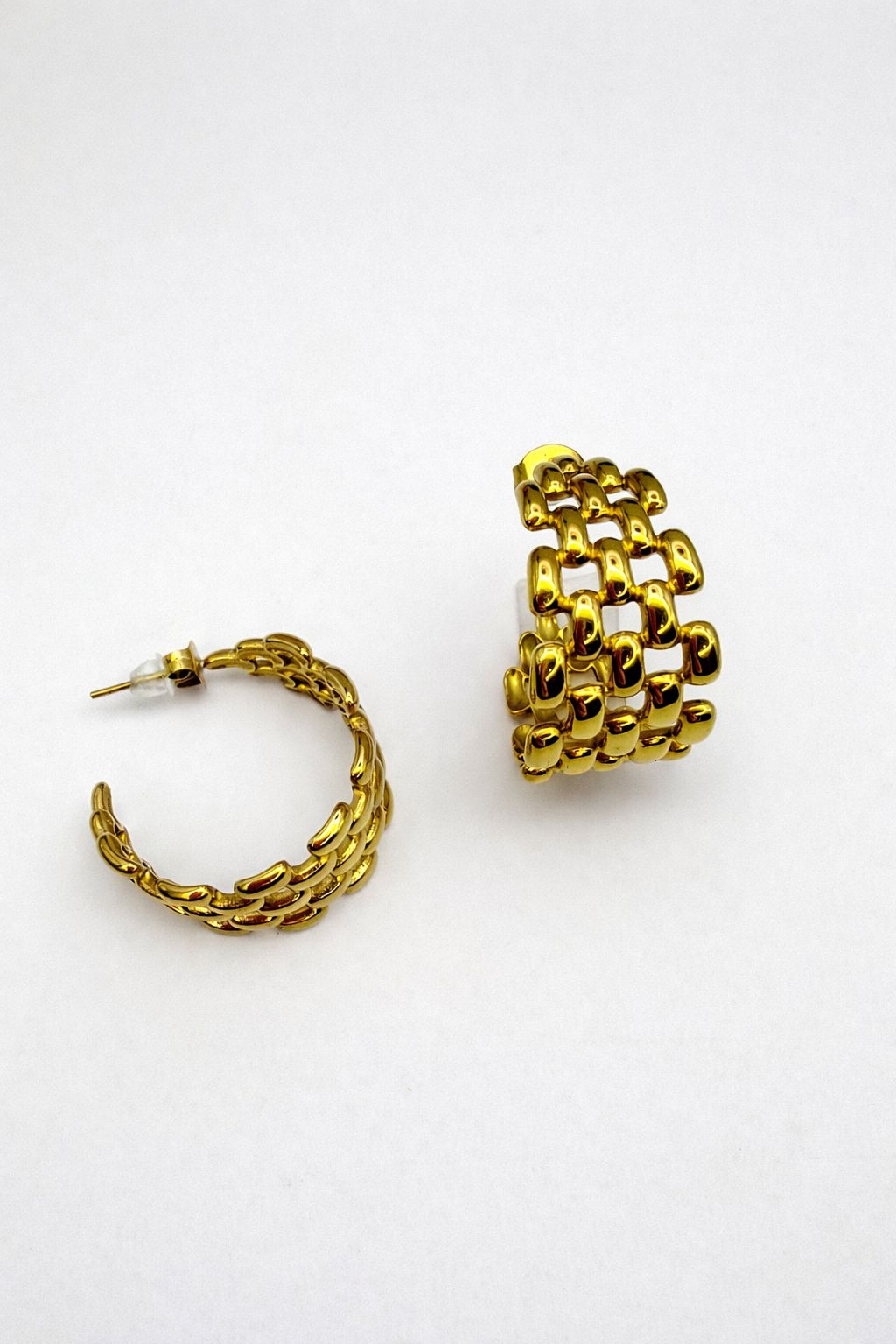 Orecchino Maglia Semi Cerchio in Acciaio